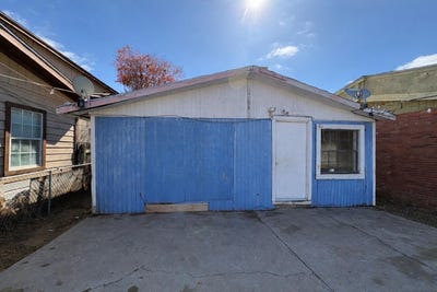 /international/us/315-w-san-pedro-st-laredo-tx-110105198152/