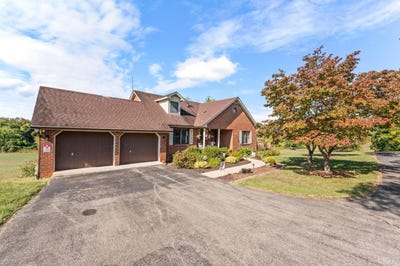/international/us/1276-parker-road-bedford-va-110120514854/