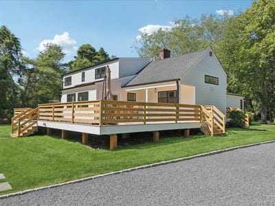 /international/us/1579-n-sea-road-southampton-ny-110109248674/