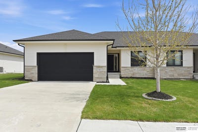 /international/us/5421-n-209th-street-elkhorn-ne-110108751608/