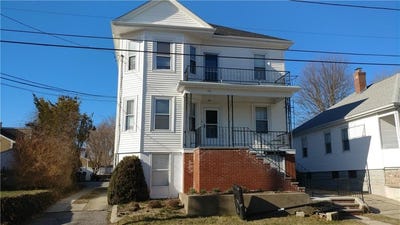 /international/us/75-naples-avenue-providence-ri-110100524314/