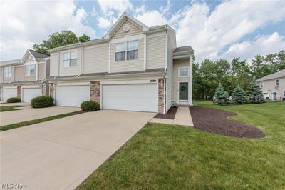 /international/us/29049-pembrooke-boulevard-olmsted-twp-oh-110108226337/
