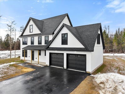 /international/us/673-streamside-avenue-hermon-me-110106348149/