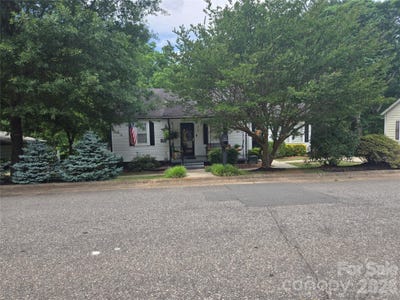 /international/us/156-s-caldwell-avenue-newton-nc-110108491636/