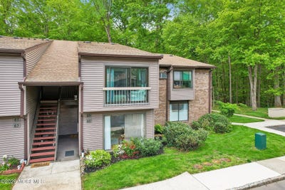 /international/us/65-lexington-court-red-bank-nj-110108129251/