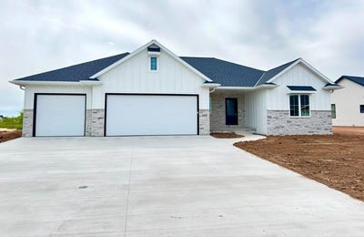 /international/us/248-kerrigan-drive-wrightstown-wi-110106700057/
