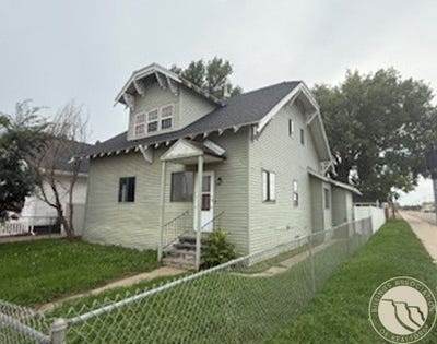 /international/us/124-lincoln-ave-nw-sidney-mt-110105847208/