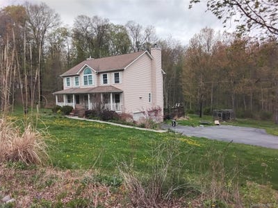 /international/us/60-whitetail-run-chester-ny-110108178217/