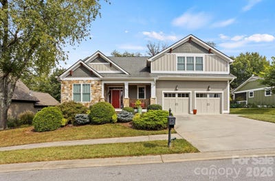 /international/us/100-barnrock-drive-mills-river-nc-110120063554/