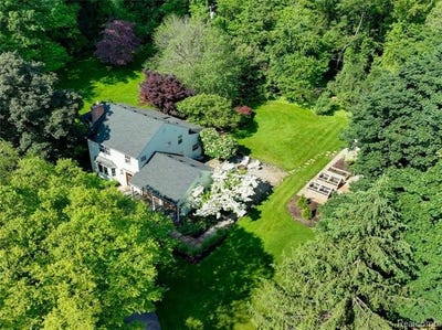 /international/us/32965-franklin-court-franklin-mi-110100895697/