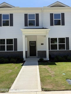 /international/us/1020-bayard-wootten-way-new-bern-nc-110103320370/
