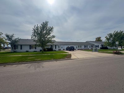 /international/us/2405-2416-prairie-eagle-cir-huron-sd-110102621654/