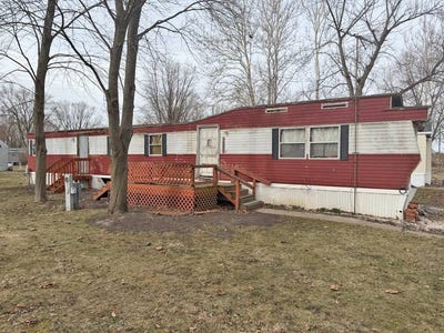 /international/us/30980-scott-park-rd-long-grove-ia-110107408915/