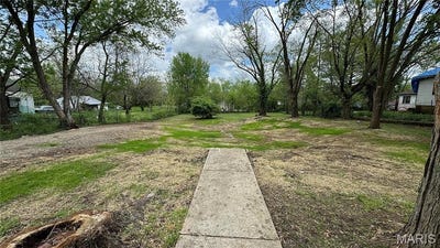 /international/us/708-hunt-street-leadwood-mo-110099136806/