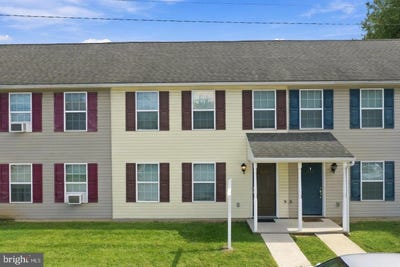 /international/us/143-s-seneca-street-shippensburg-pa-110120578422/