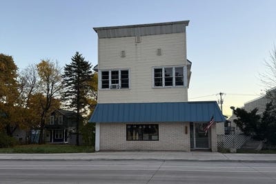 /international/us/324-w-bayfield-st-washburn-wi-110103796801/