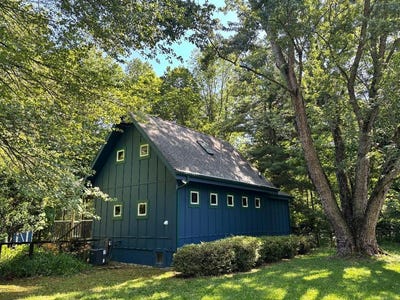 /international/us/8702-w-elm-valley-road-union-pier-mi-110108979539/