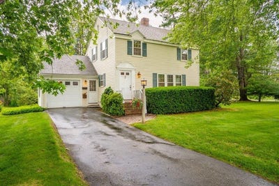 /international/us/5-phillips-road-falmouth-me-110100770367/