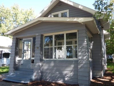 /international/us/1035-11th-street-beloit-wi-110120088705/