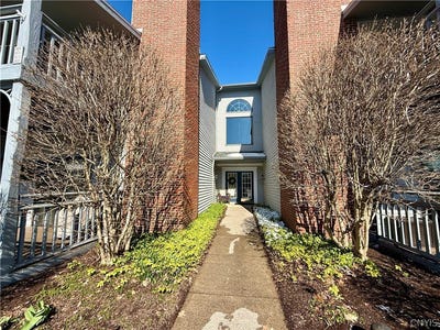 /international/us/3073-town-center-road-baldwinsville-ny-110107280304/