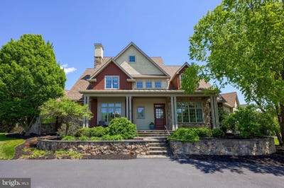 /international/us/388-wheatfield-drive-lititz-pa-110108582021/