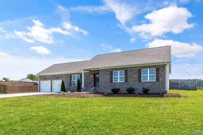 /international/us/210-mcpeters-road-grant-al-110099991875/