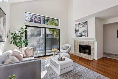 /international/us/5375-black-ave-pleasanton-ca-110106820881/