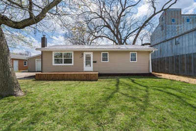 /international/us/330-n-avenue-nevada-ia-110107405299/