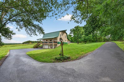 /international/us/848-paradise-road-grand-rivers-ky-110109086754/