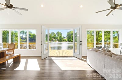 /international/us/449-island-view-drive-lexington-nc-110107385375/