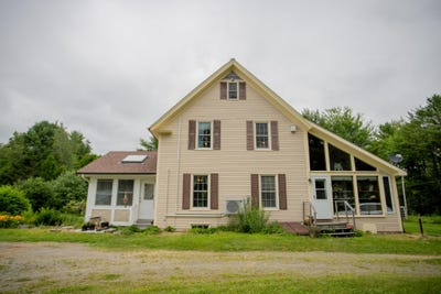 /international/us/1340-southgate-road-argyle-twp-me-110100893787/?lang=en