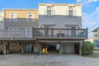 /international/us/511-n-carolina-beach-avenue-carolina-beach-nc-110105323388/