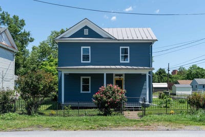 /international/us/315-w-12th-st-waynesboro-va-110108585896/