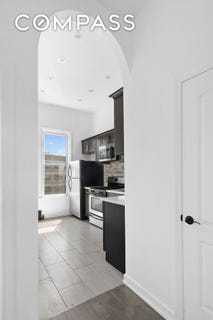 /international/us/151-leonard-street-brooklyn-ny-110108906786/
