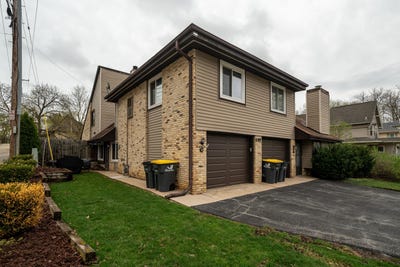 /international/us/127-garfield-ave-waukesha-wi-110107391622/