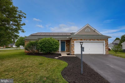 /international/us/75-joan-drive-york-pa-110108393443/