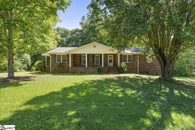 /international/us/18348-25-highway-ware-shoals-sc-110108196541/