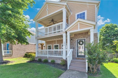 /international/us/536-tennyson-lane-fayetteville-ar-110119969446/
