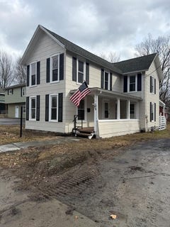 /international/us/38-pine-street-waverly-ny-110106933910/