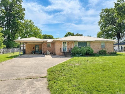 /international/us/104-s-cone-searcy-ar-110108100439/