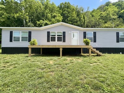 /international/us/56-osborne-lane-eastern-ky-110108693689/