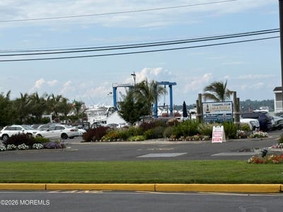 /international/us/1-channel-drive-1003-monmouth-beach-nj-110119762188/
