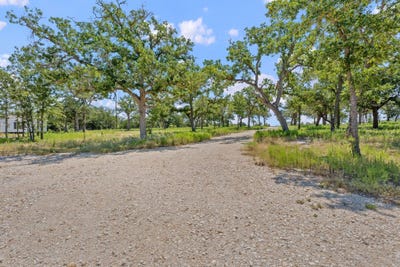 /international/us/1385-pettytown-rd-dale-tx-110104813029/