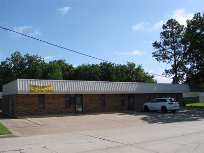/international/us/1700-weaver-gainesville-tx-110108685012/