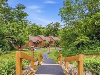 /international/us/30-creekwood-galena-il-110108685579/