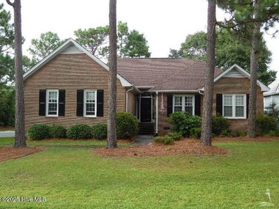 /international/us/3266-wild-azalea-way-se-southport-nc-110103296136/