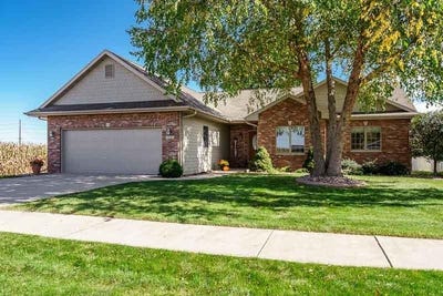 /international/us/1616-honeysuckle-lane-janesville-wi-110120485974/