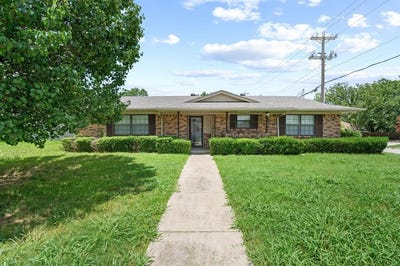 /international/us/3300-nashville-avenue-greenville-tx-110100478779/