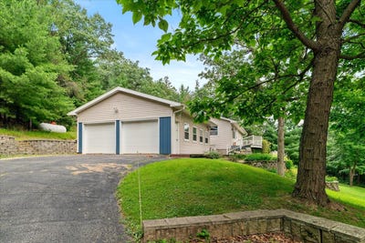 /international/us/5466-hamilton-ave-sparta-wi-110101122787/