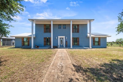 /international/us/151-county-road-133-richland-springs-tx-110119439326/